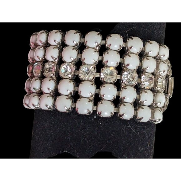 Vintage bracelet rhinestone and white beads statement Estate 7 inch - Picture 7 of 11